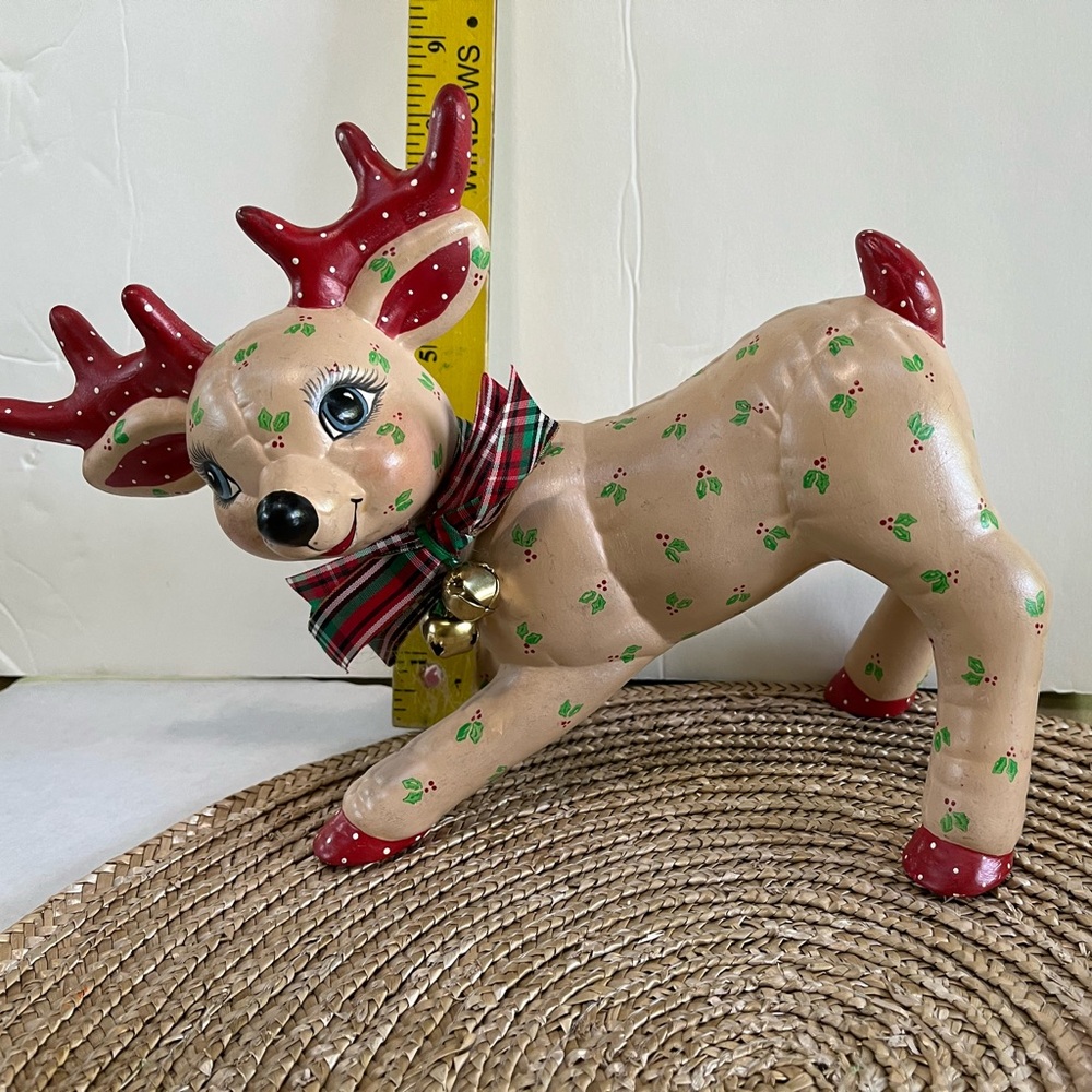 Ceramic hand painted rheinder